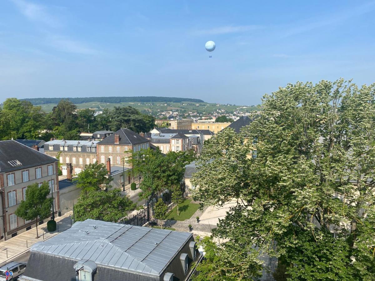 Appartement Avenue De Champagne Private Parking *